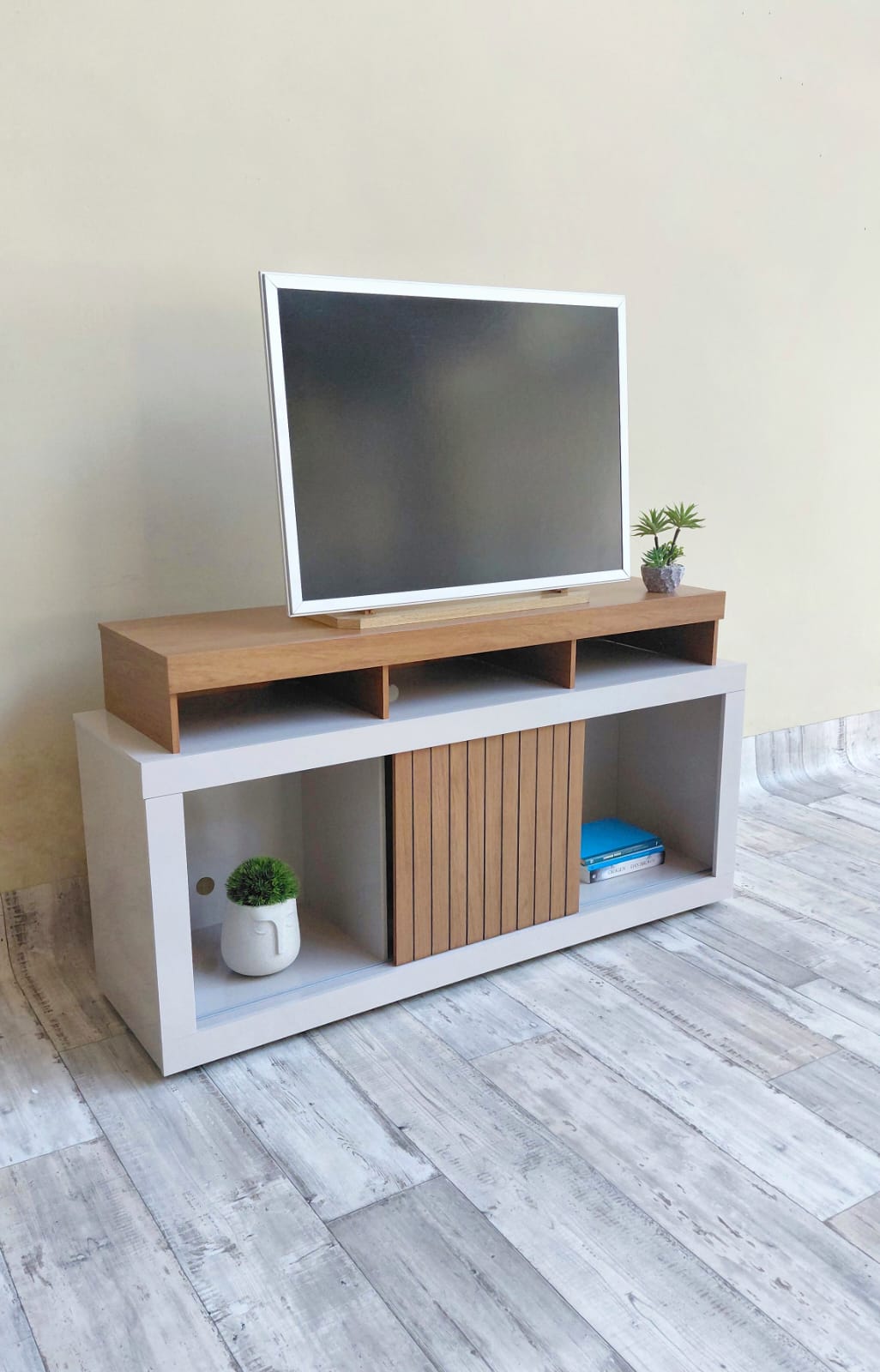 WhatsApp Image 2025-12-02 at 10.23.22 (1)